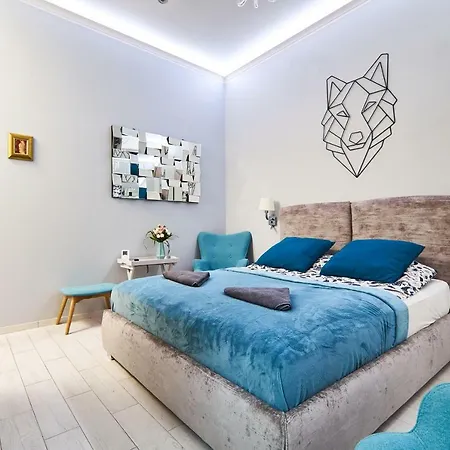 New Lux - Fox - Old City Ul.zyblikiewicza